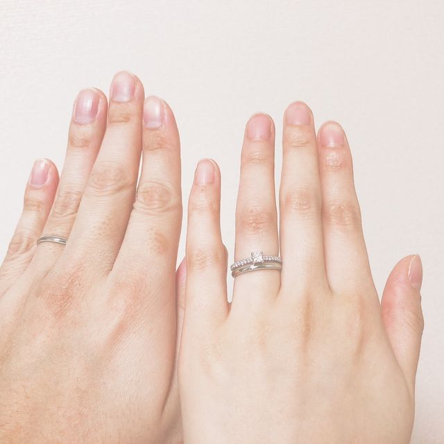 【エクセルコダイヤモンド(EXELCO DIAMOND)の口コミ】 仕事でもつけられるようなシンプルなデザインを探していましたが、デザイ…