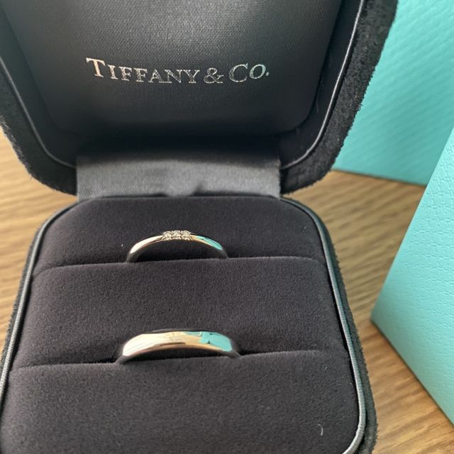 【ティファニー(Tiffany & Co.)の口コミ】 シンプルなものを希望しており、湾曲のないストレートなもの、女性用もダ…