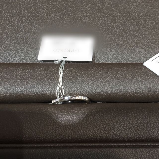 【アイプリモ(I-PRIMO)の口コミ】 ゆるいウェーブ型で指の形を綺麗に見せてくれるデザインです。ウェーブ＋…