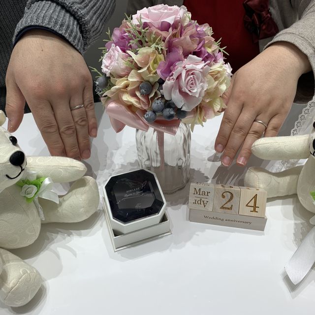 【4℃ BRIDAL(ヨンドシーブライダル)の口コミ】 納得のいくデザインと金額がマッチするところがなかなか無かったが、一番…