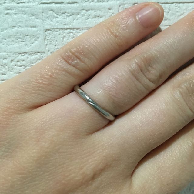 【ヴァンドーム青山(VENDOME AOYAMA)の口コミ】 ダイヤが付いていなくてシンプルな物を探していて、色々見た中で一番しっ…