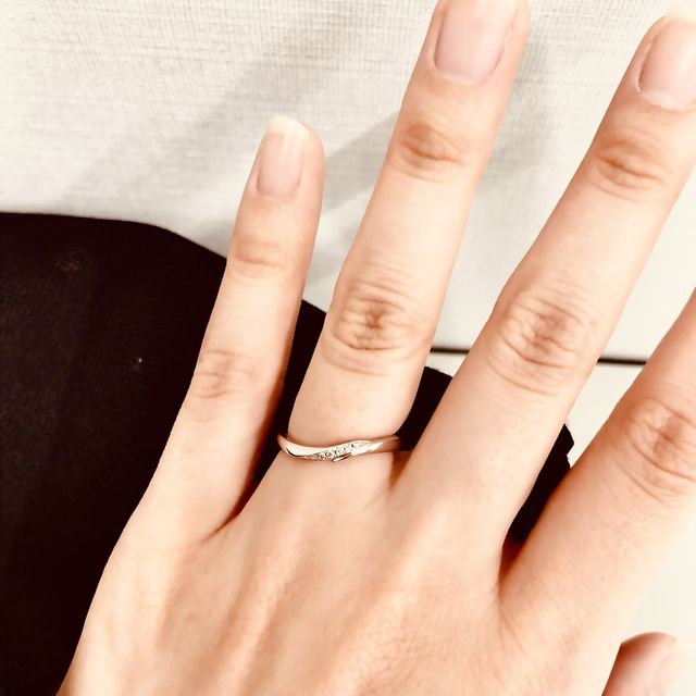 【アイプリモ(I-PRIMO)の口コミ】 色々試着させていただきましたが、購入した指輪が1番指が綺麗に見えるので…