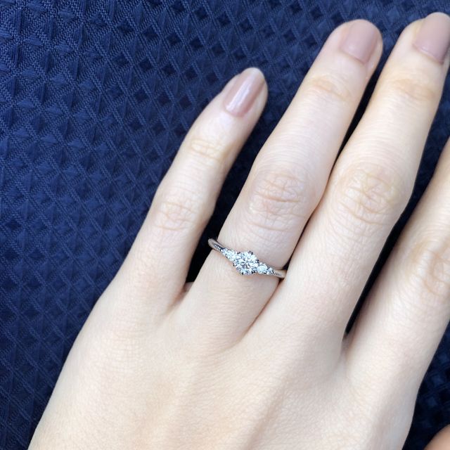 【エクセルコダイヤモンド(EXELCO DIAMOND)の口コミ】 彼がこのお店でダイヤのみを購入してプロポーズしてくれ、リングデザイン…