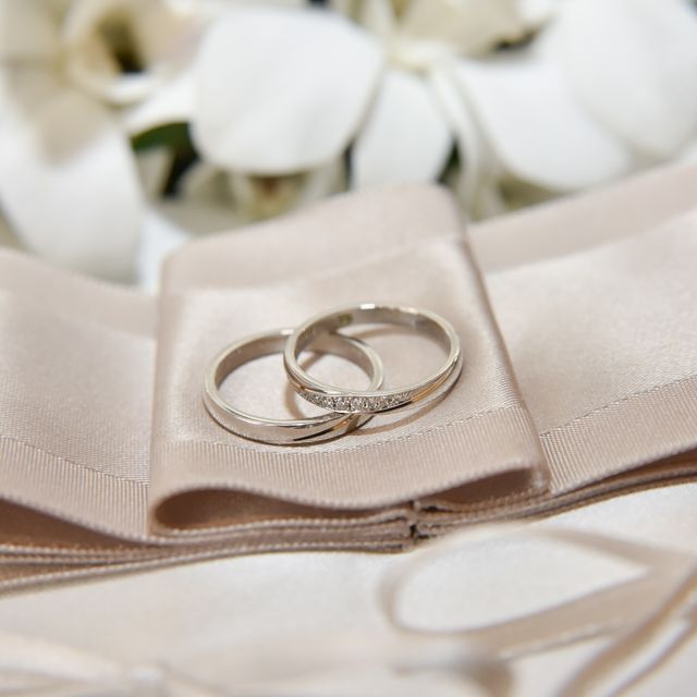 【L'or(ロル)の口コミ】 有名な百貨店などで購入すると高額ですが、卸のお店で買うと品質も良く価…