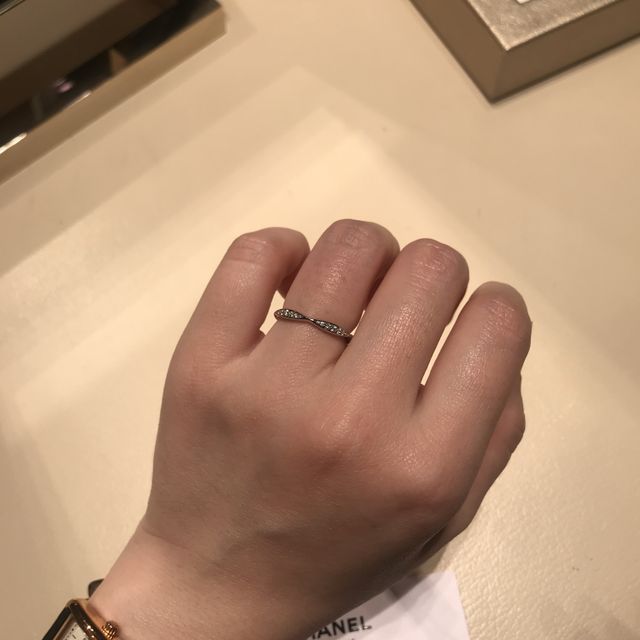 【シャネル(CHANEL)の口コミ】 元々マトラッセを検討していた中で見つけ、一目惚れしました。一般的なハ…