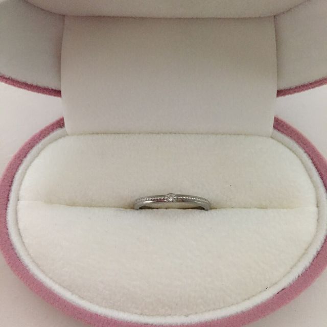 【MISS MONT ROND(ミスモントロンド)の口コミ】 指輪自体、太いのより細いものが好きで、少し華奢なものを探していました…