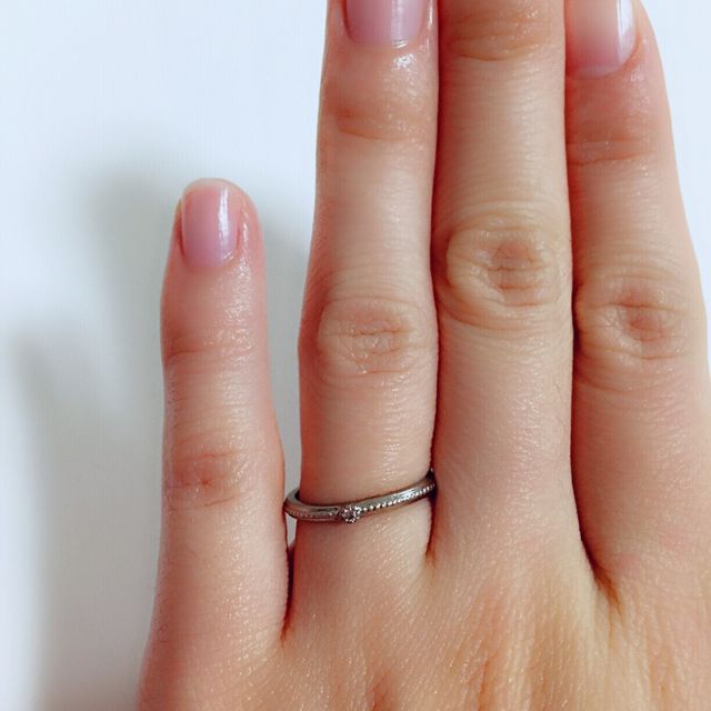【MISS MONT ROND(ミスモントロンド)の口コミ】 指輪自体、太いのより細いものが好きで、少し華奢なものを探していました…