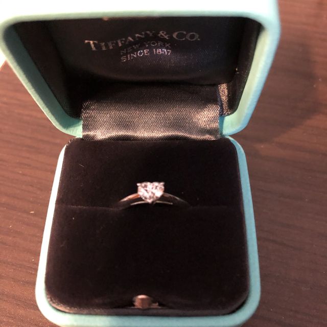 【ティファニー(Tiffany & Co.)の口コミ】 昔からティファニーのブランドに憧れがありました。彼氏と店舗で指輪を選…