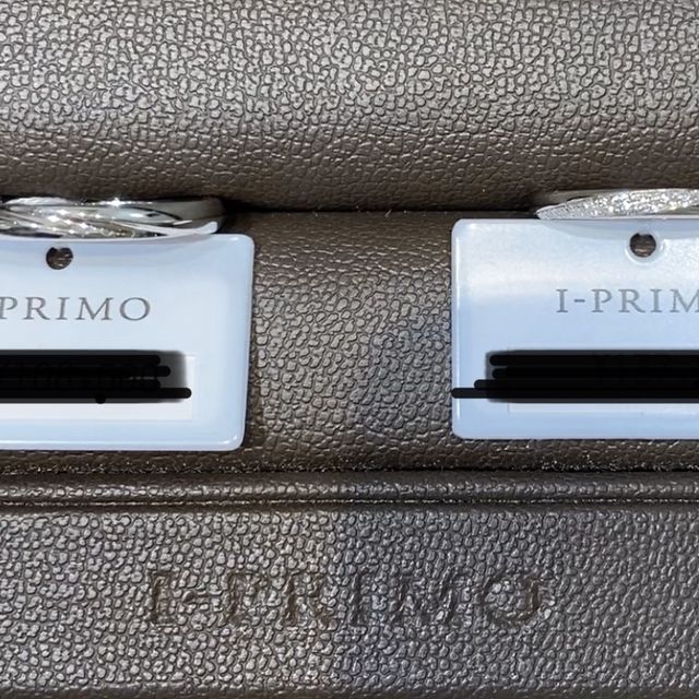 【アイプリモ(I-PRIMO)の口コミ】 店員さんがたくさんあるデザインの中から、私たちの好みを聞きながら絞っ…
