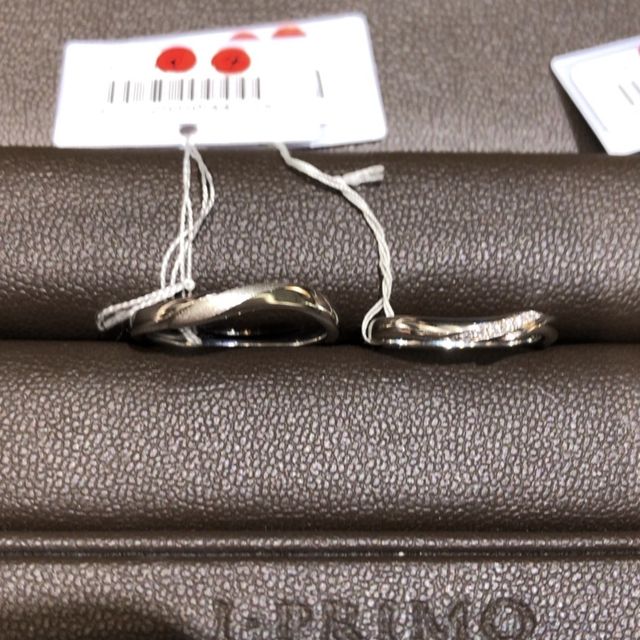 【アイプリモ(I-PRIMO)の口コミ】 星座をイメージしたデザインでところもすきです。
彼はマット加工されてい…