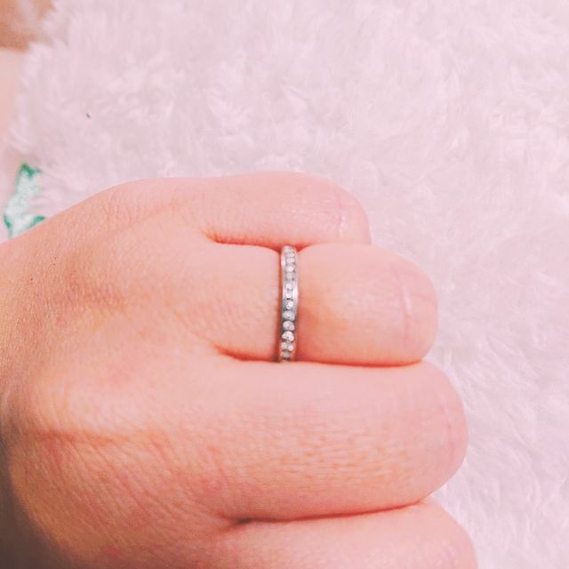 【STAR JEWELRY(スタージュエリー)の口コミ】 店員さんと話し合って、飽きが来ないようにシンプルなデザインにしました…