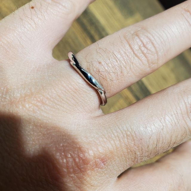 【輪-RIN-の口コミ】 2人で決め、手の形や大きさ、イメージしていたものにしっくりきたから。色…
