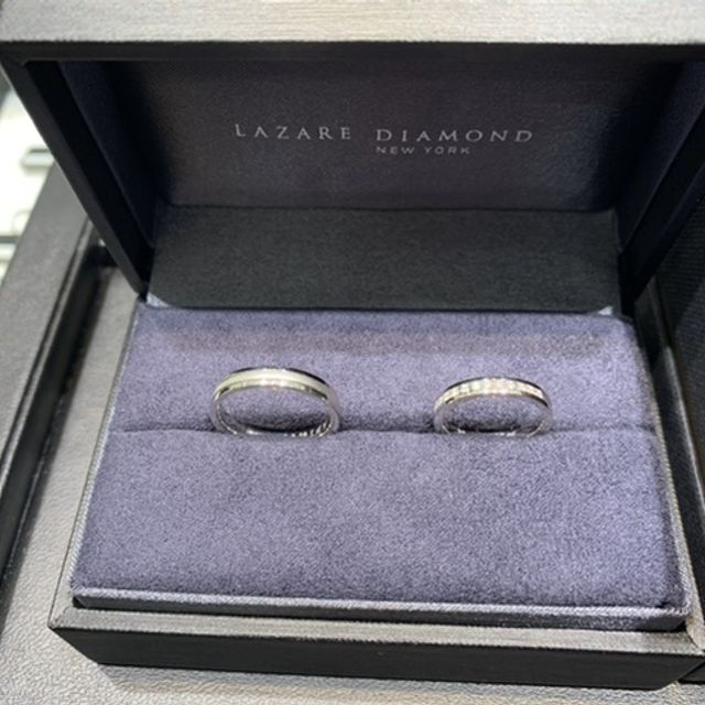 【ラザール ダイヤモンド(LAZARE DIAMOND)の口コミ】 元々結婚指輪はハーフエタニティで探していたのですが、ダイヤの輝きを見…