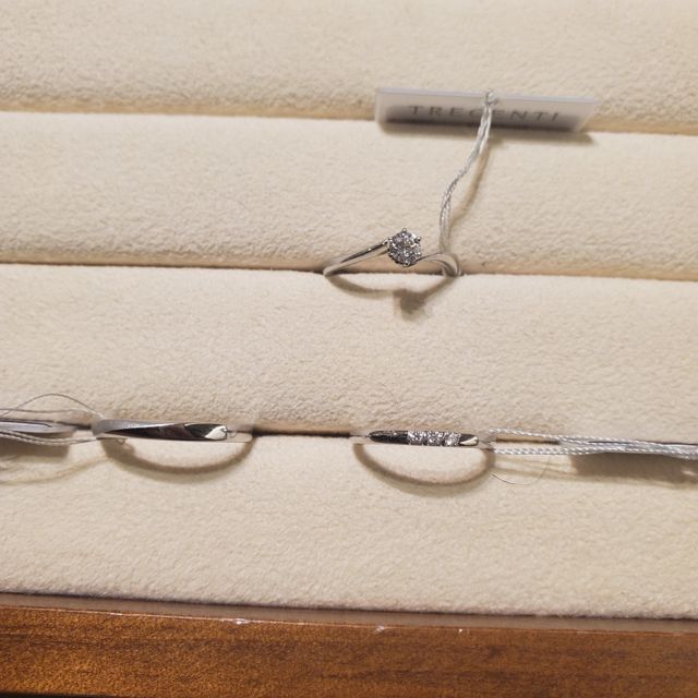 【TRECENTI(トレセンテ)の口コミ】 デザインが気に入ったものがあったのと、値段も初回来店割引で予算内に収…