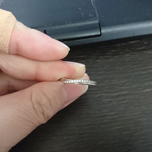 【銀座ダイヤモンドシライシの口コミ】 主人はまったくアクセサリーを付けない人で、かつ私はとても浮腫みやすい…