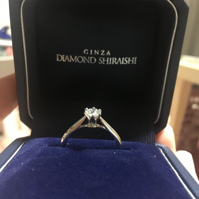 【銀座ダイヤモンドシライシの口コミ】 シンプルなタイプでダイヤが引き立つ指輪が良かったので、ダイヤモンドシ…