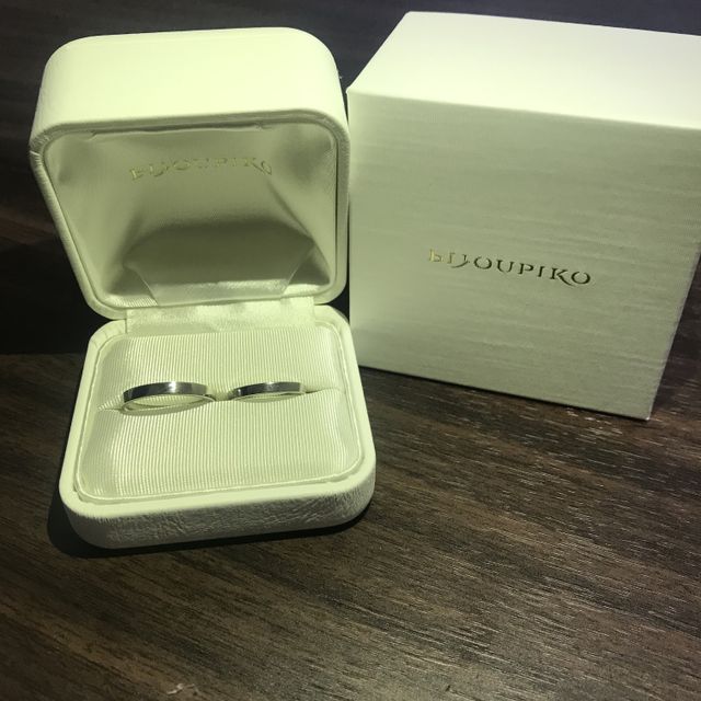 【BIJOUPIKO(ビジュピコ)の口コミ】 豊富なデザインがあり目移りしましたが、結局とてもシンプルなものに決め…