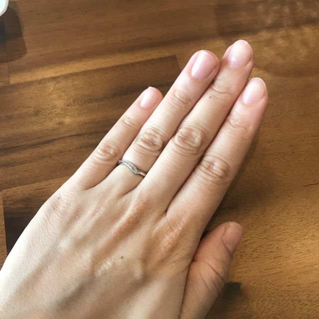 【VENUS TEARS(ヴィーナスティアーズ)の口コミ】 結婚指輪は最初どこのメーカーにするか非常に悩みました。種類が多すぎて…