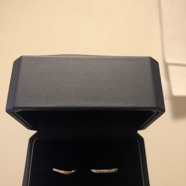 【銀座ダイヤモンドシライシの口コミ】 店員さんと相談しながら、いくつもサンプルを持ってきていただきました。
…