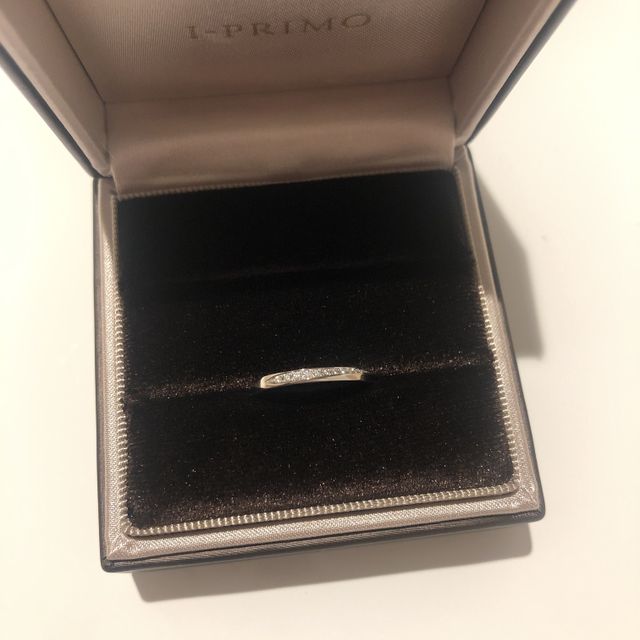 【アイプリモ(I-PRIMO)の口コミ】 シンプルな指輪にしようと思っていたのですが、物足りなさを感じて気付け…