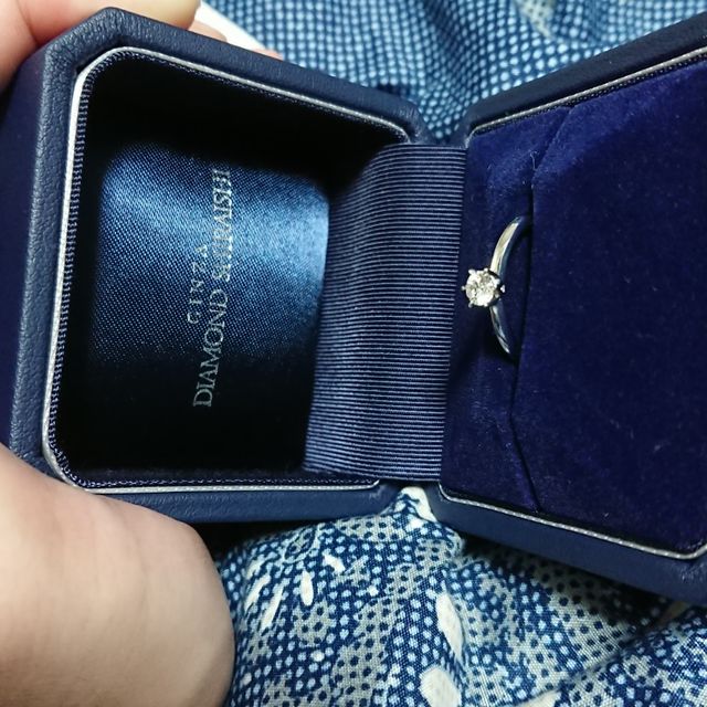 【銀座ダイヤモンドシライシの口コミ】 デザイン性に凝ってしまうと普段使いがしづらいという彼女の意見をもとに…