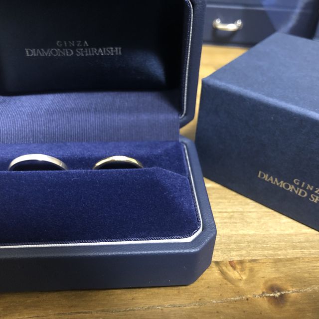 【銀座ダイヤモンドシライシの口コミ】 ゴールドイエローだけど、ギラギラしておらず、落ち着いた色だったため、…