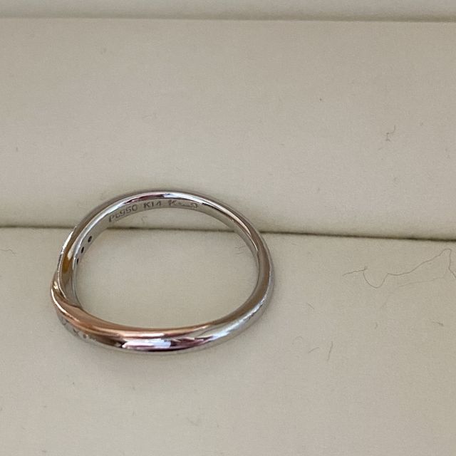 【ケイウノ ブライダル(K.UNO BRIDAL)の口コミ】 まず一点ものにこだわりましたが
オーダーするのもちょっと手が出せず
ま…