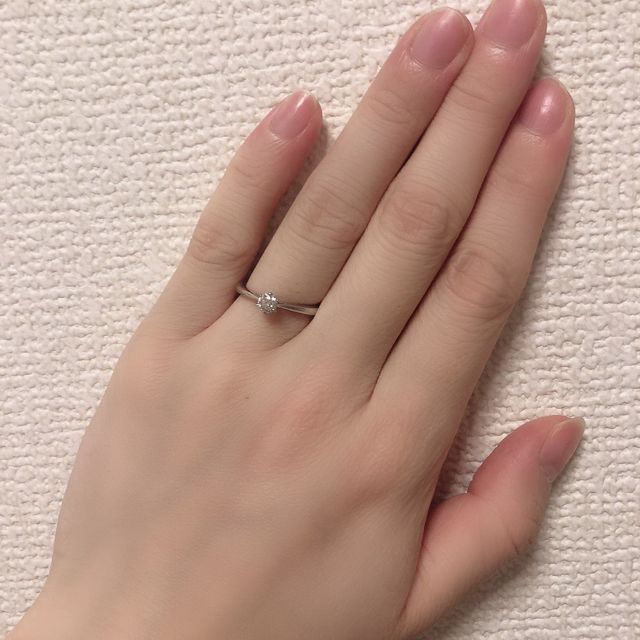 【ラザール ダイヤモンド(LAZARE DIAMOND)の口コミ】 もともと一つ爪のダイヤモンドが欲しいと思っていて、そこから絞っていき…