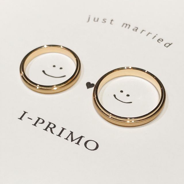 【アイプリモ(I-PRIMO)の口コミ】 シンプルだけど、あまりみないデザインで気に入りました。まんなかがつや…