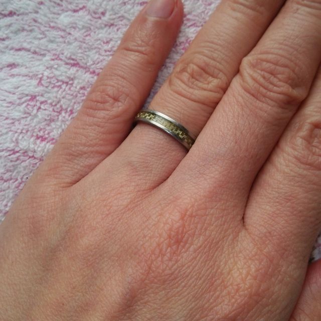 【BLOOM(ブルーム)の口コミ】 私は金属アレルギーがあり、これまではビーズアクセやパワーストーンなど…