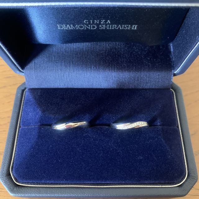 【銀座ダイヤモンドシライシの口コミ】 ストレートのものやウェーブがかったものなどたくさん見せてもらったが、…