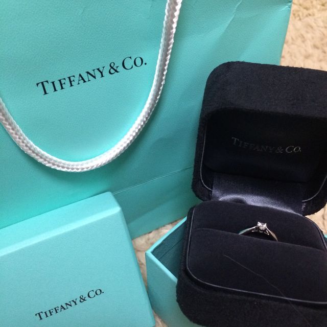 【ティファニー(Tiffany & Co.)の口コミ】 頂いたものなので決め手はなかったですが、デザインはとてもシンプルでか…
