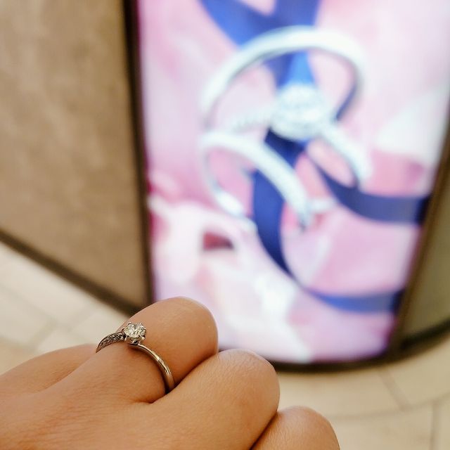 【銀座ダイヤモンドシライシの口コミ】 日本人の指に合うように作った華奢なデザイン、というところに惹かれまし…