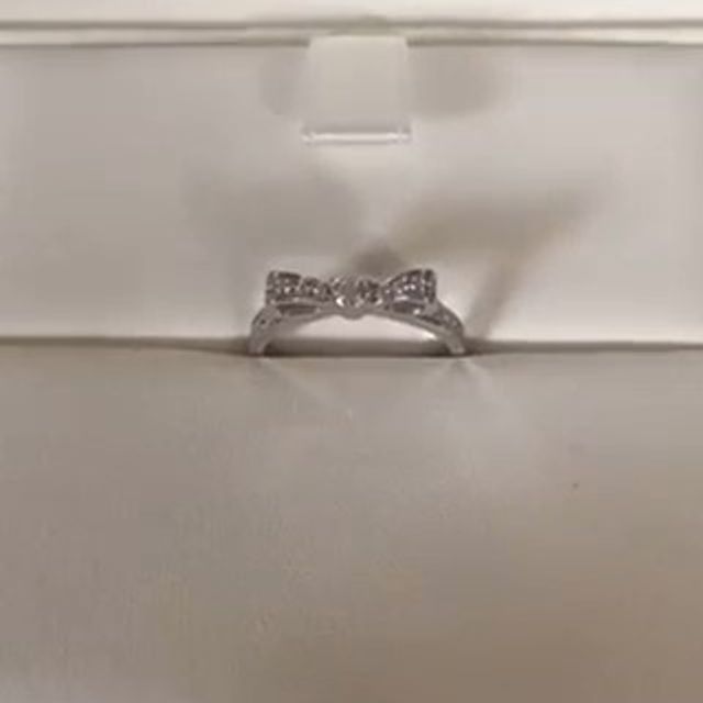 【シャネル(CHANEL)の口コミ】 リボンのモチーフが元々好きで、ほかのブランドのものと悩みましたが試着…