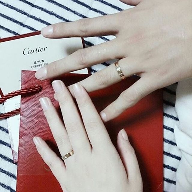 【カルティエ(Cartier)の口コミ】 ずっと憧れだったラブリングですがプラチナだとかなり高くなるので諦めて…
