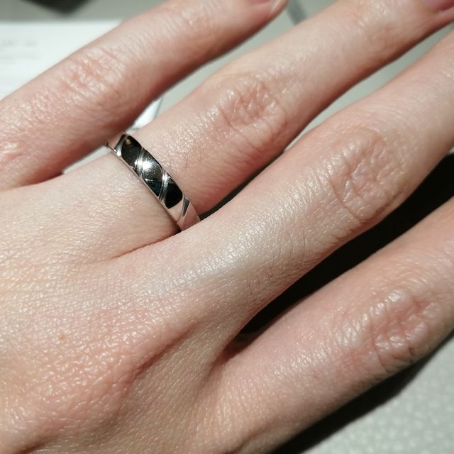 【ショーメ(CHAUMET)の口コミ】 店員さんがショーメの歴史を伝えてくれながら指輪選びを手伝ってください…