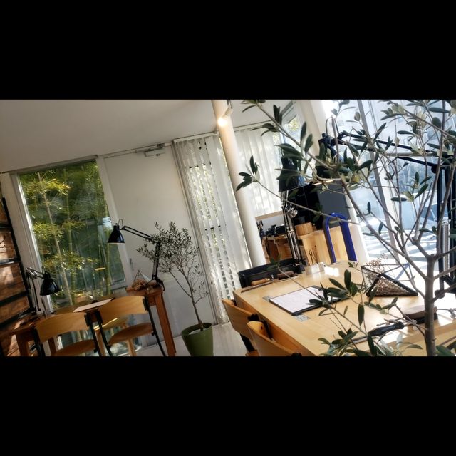 【CRAFY(クラフィ)の口コミ】 ・鍛造とワックスが選べる。
・石が3石まで無料。
・動画、写真撮影無料。…