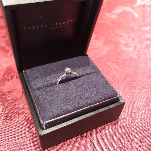 【ラザール ダイヤモンド(LAZARE DIAMOND)の口コミ】 ダイヤがとっても綺麗！！お店によってダイヤの輝きがこんなに違うのは驚…