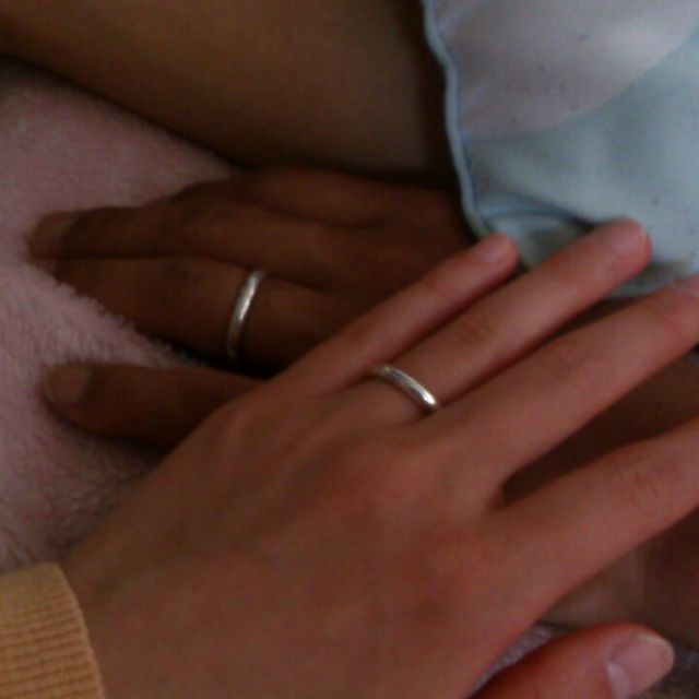 【新宿銀の蔵の口コミ】 彼が決めてくれたシンプルな物です。値段は安い方ですが私にとってはとて…