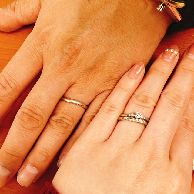 【銀座ダイヤモンドシライシの口コミ】 ますデザインがとても気に入りました。
価格も高すぎずペアでも30万いかな…