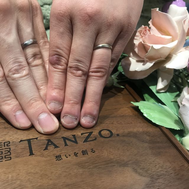 【TANZO.(鍛造指輪)の口コミ】 派手すぎずシンプル過ぎず、バランスの取れたデザイン、そして号数にもよ…
