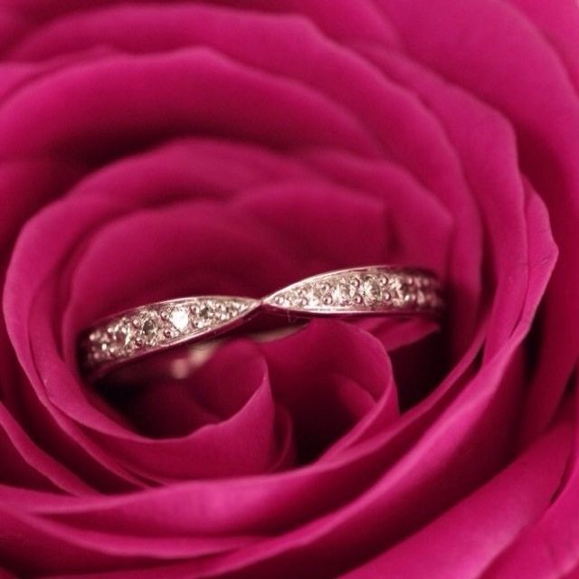 【ティファニー(Tiffany & Co.)の口コミ】 結婚指輪は憧れのティファニーと決めていました。他のブランドは一切見ず…