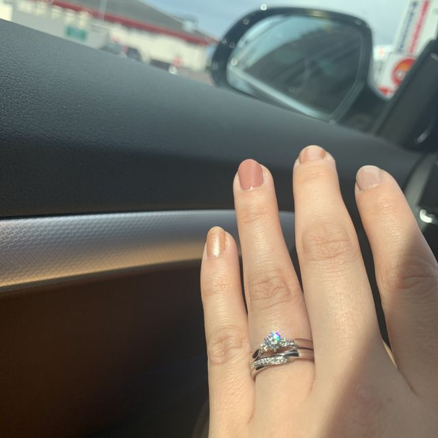 【エクセルコダイヤモンド(EXELCO DIAMOND)の口コミ】 まずダイモンドがとても気に入りました。他のブランドも試着しましたが輝…