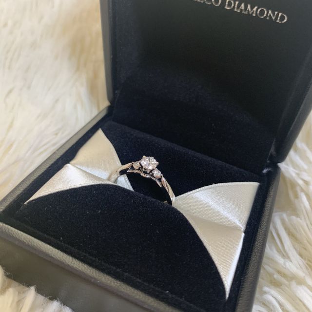 【エクセルコダイヤモンド(EXELCO DIAMOND)の口コミ】 まずダイモンドがとても気に入りました。他のブランドも試着しましたが輝…