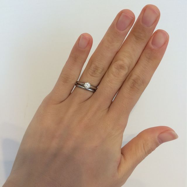 【ティファニー(Tiffany & Co.)の口コミ】 ティファニーの婚約指輪を旦那さんよりサプライズでもらいました。ブルガ…