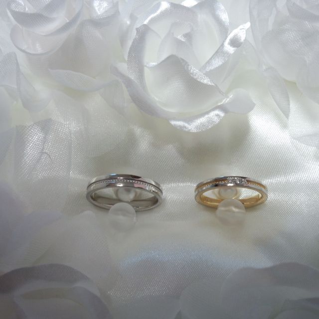 【アイプリモ(I-PRIMO)の口コミ】 一目ぼれです。
ゴールドの指輪を探していました。
中央にハートがちりば…