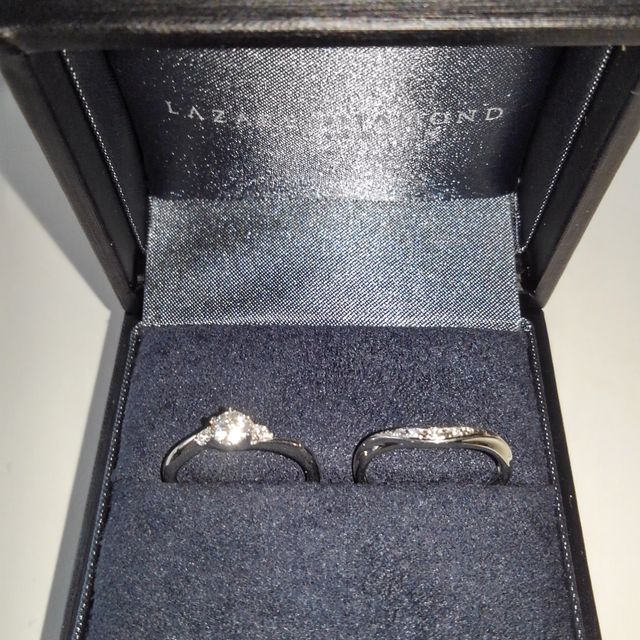 【ラザール ダイヤモンド(LAZARE DIAMOND)の口コミ】 カットの技術が優れているとのことで、実際に見て、とても綺麗に輝いてい…