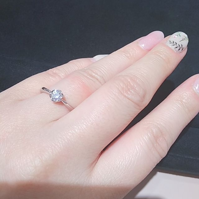 【TRECENTI(トレセンテ)の口コミ】 フローラのデザインが元々好きだったこと。
可愛らしいデザインなので、年…