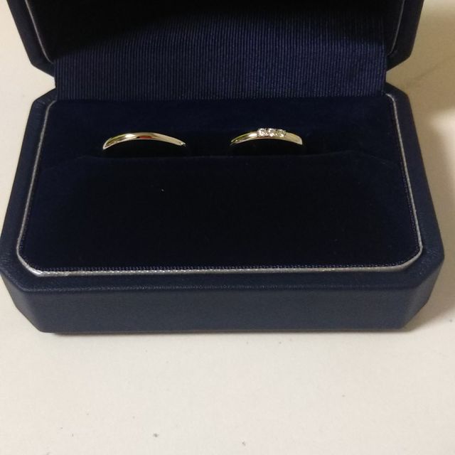 【銀座ダイヤモンドシライシの口コミ】 着けたままで生活するつもりだったので、シンプルなものを探していました…