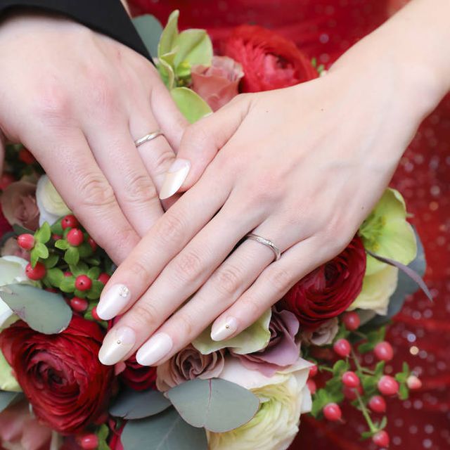 【アイプリモ(I-PRIMO)の口コミ】 デザインをみて一目惚れしました。ダイヤが強調しすぎず、でも存在感があ…